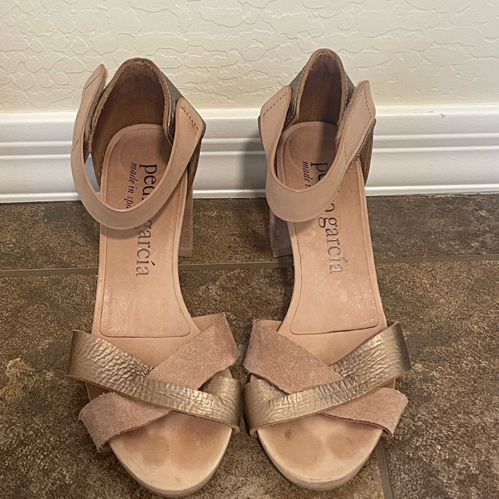 Pedro Garcia Metallic Bronze Suede Crisscross Ankle Strap Block Heel Sandal 41
